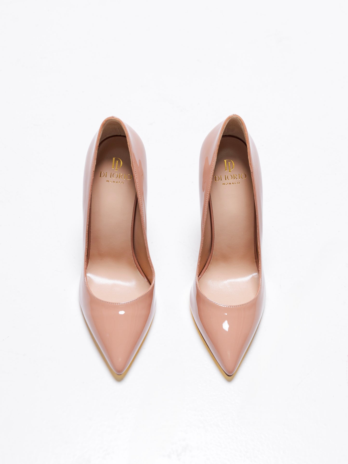 Escarpin en cuir de veau nude pour femme vu de haut