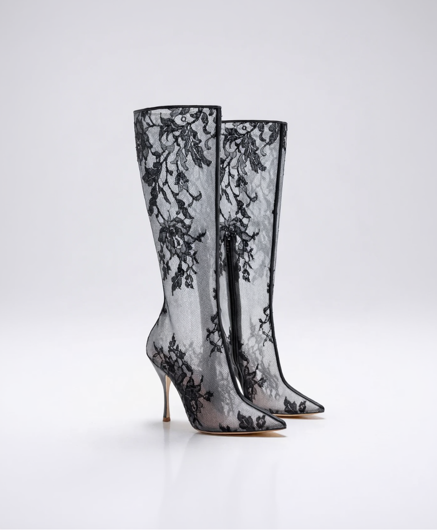 Bottes à talon en dentelle noir pour femme vu de 3/4