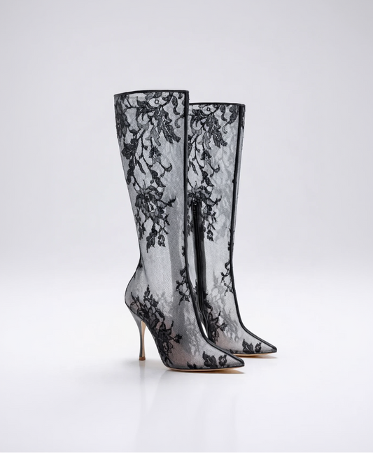 Bottes à talon en dentelle noir pour femme vu de 3/4