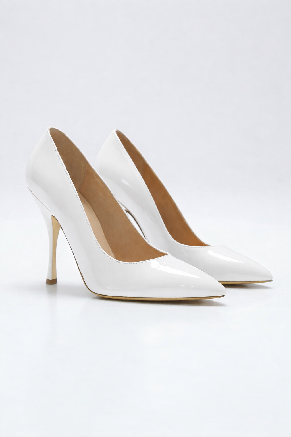 Escarpin en cuir blanc pour femme vu de 3/4
