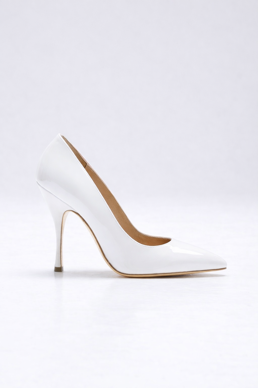 Escarpin en cuir blanc pour femme vu de profil