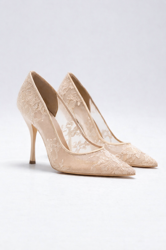 Escarpin en dentelle nude pour femme vu de 3/4