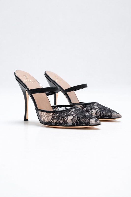 Mule à talon fermé en dentelle noir pour femme vu de 3/4
