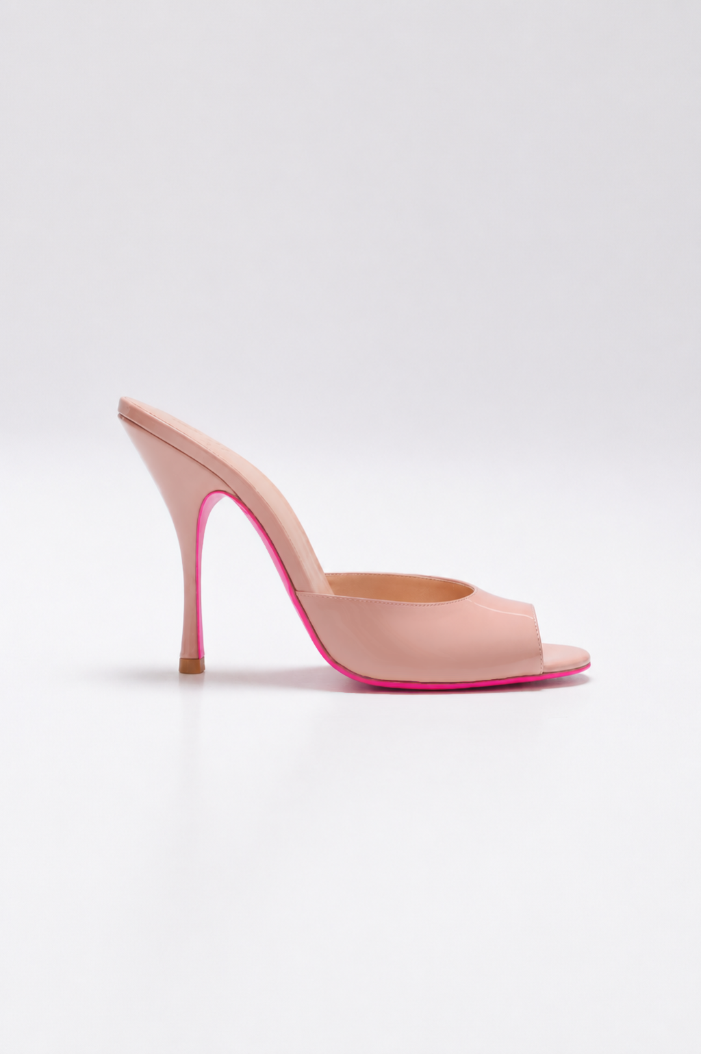 mule a talon en cuir nude et semelle rose pour femme vu de profil