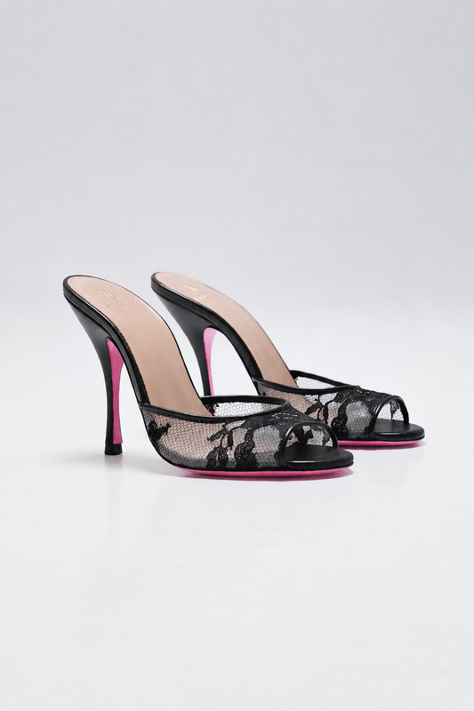 Mule talon en dentelle noir et semelle rose pour femme vu de 3/4