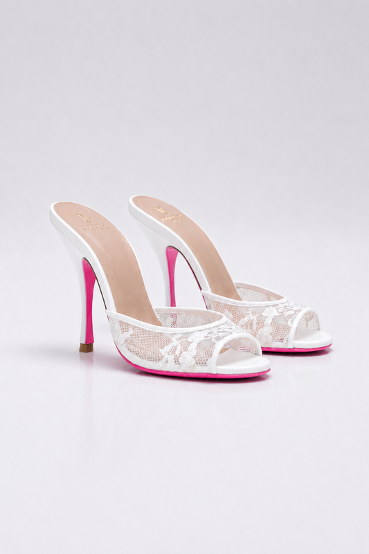 mule a talon en dentelle blanche et semelle rose pour femme vu de 3/4